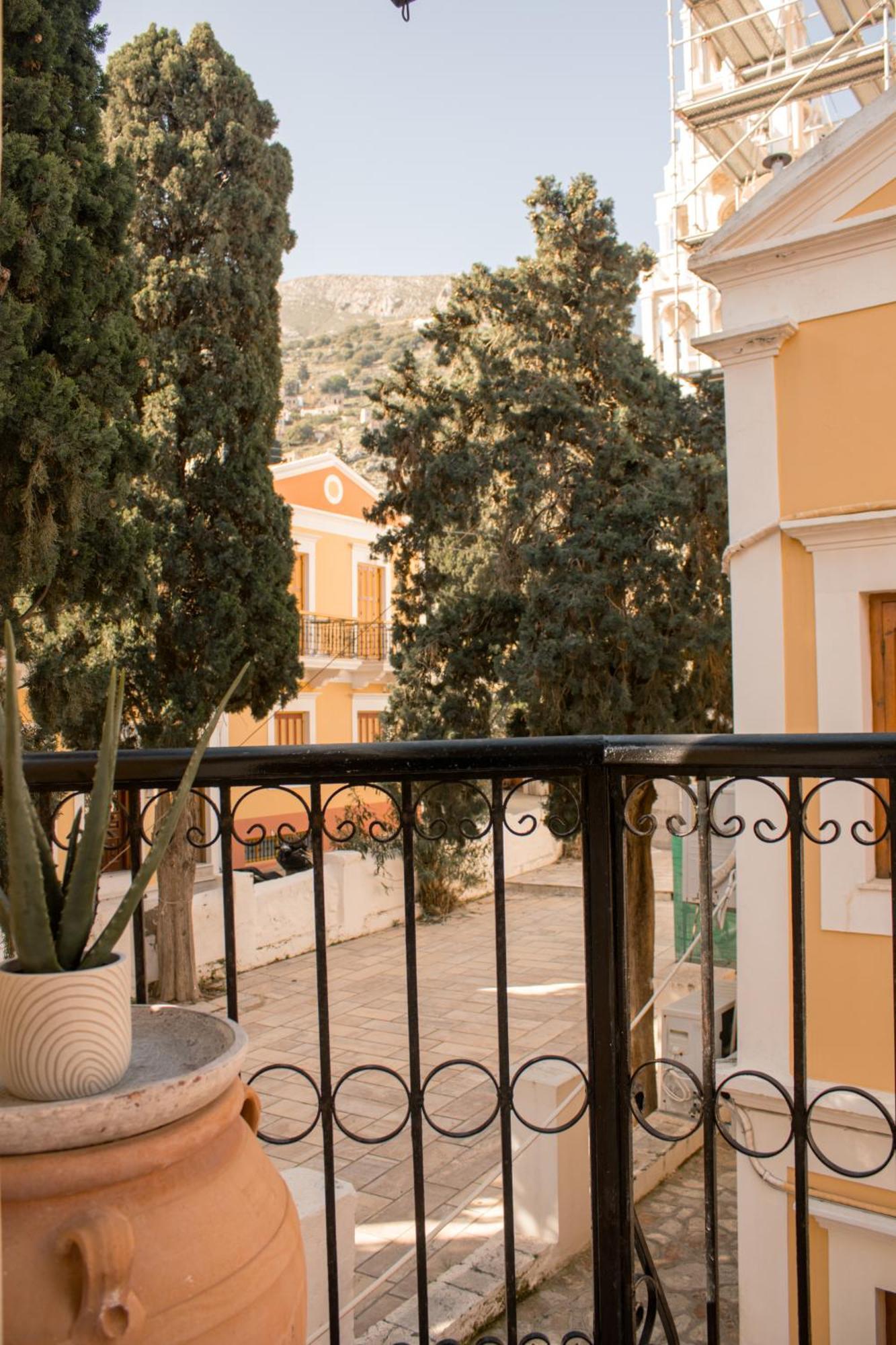 Apartament Duchess House Simi Zewnętrze zdjęcie
